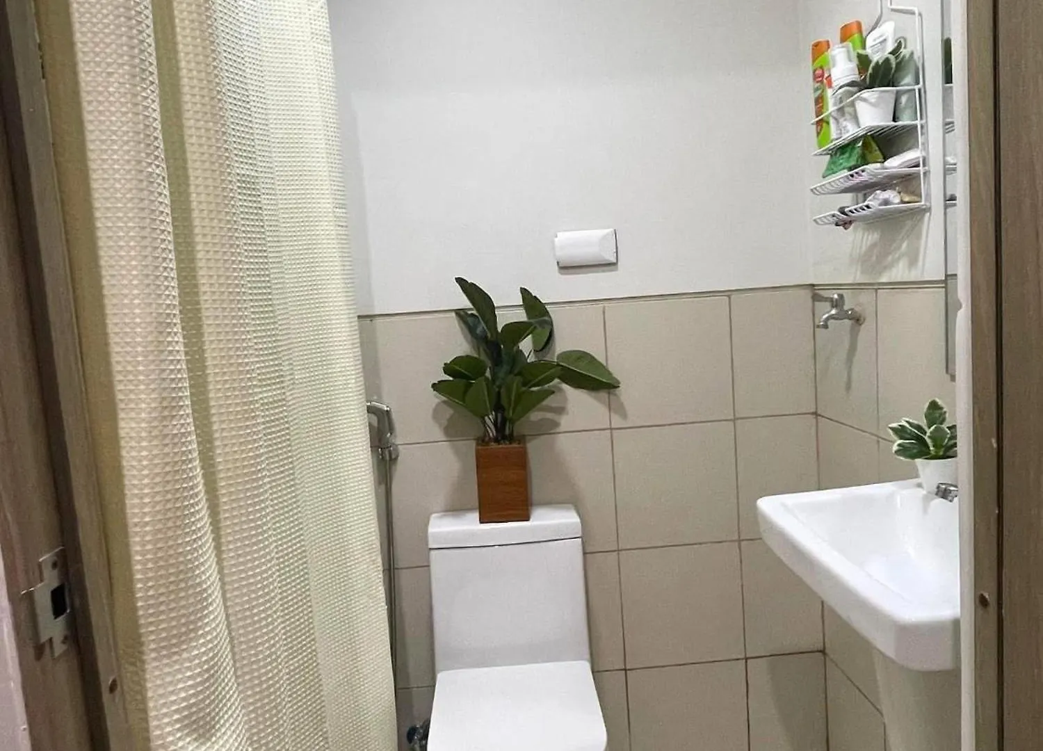 Filed Residences Hotel Apartment Paranaque City