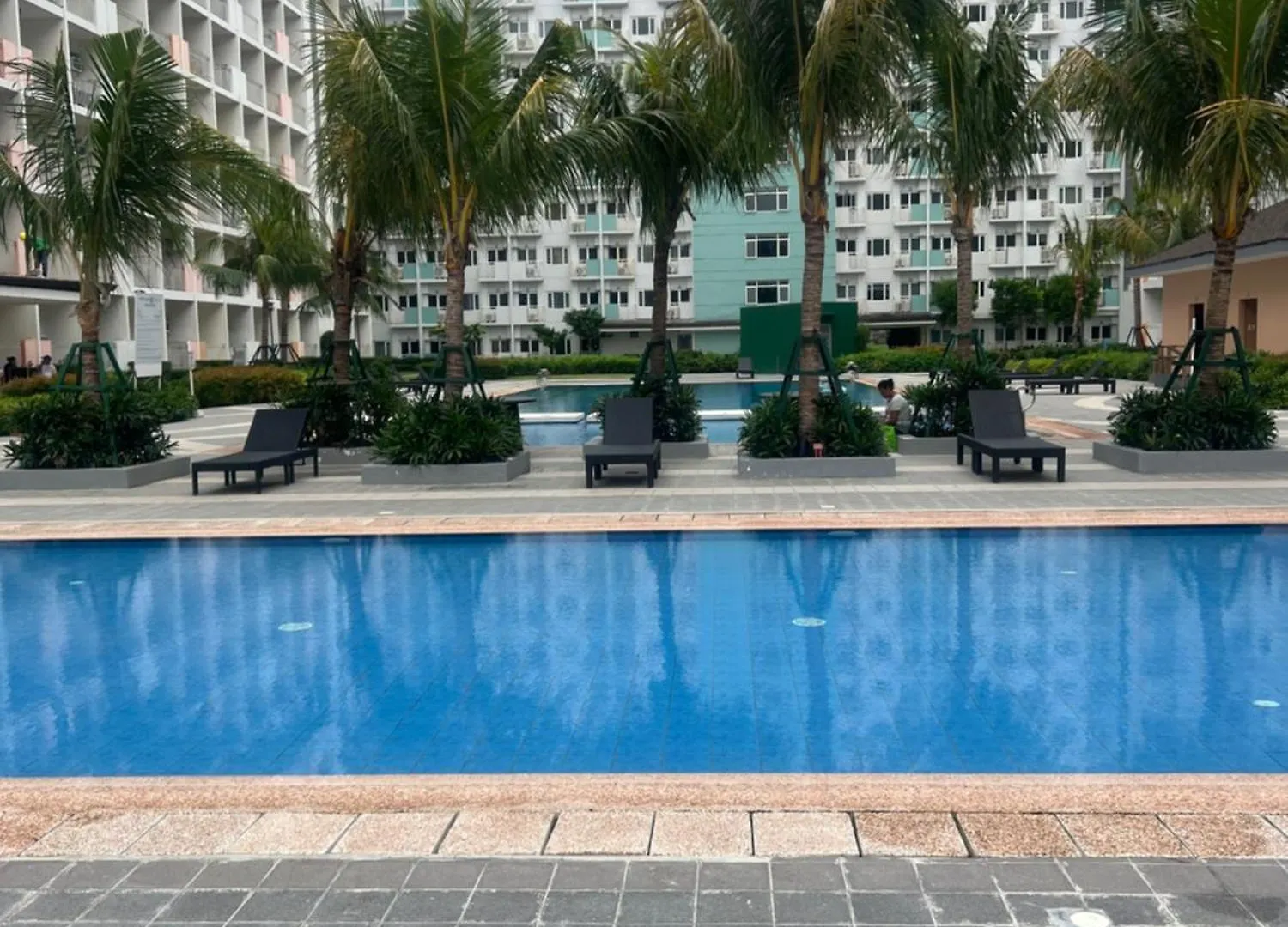Filed Residences Hotel Apartment Paranaque City