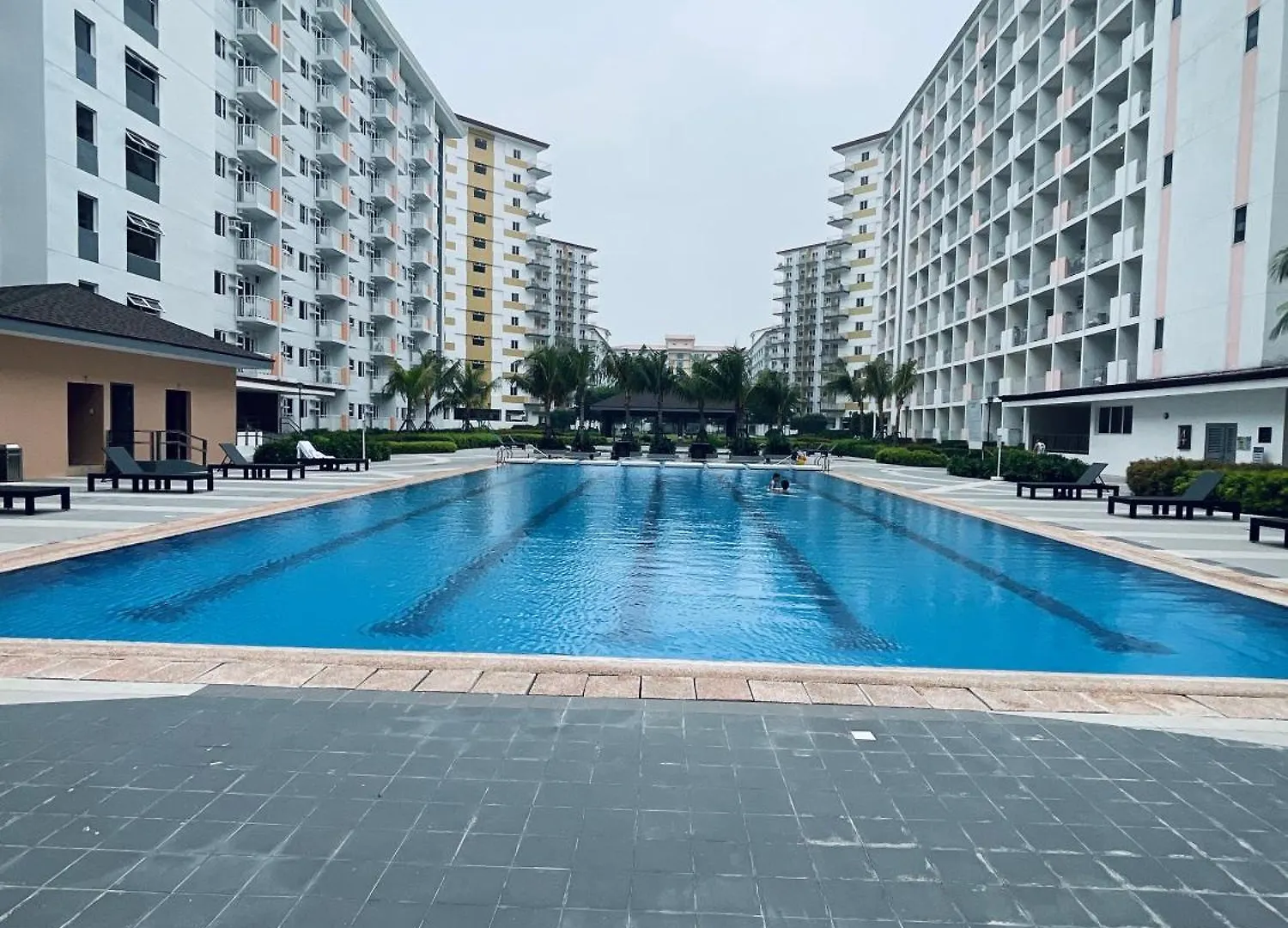 Filed Residences Hotel Apartment Paranaque City